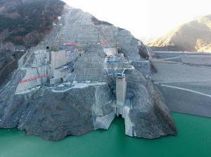 四川雅礱江兩河口水電站引水發電系統1#-3#機組段化學灌漿工程